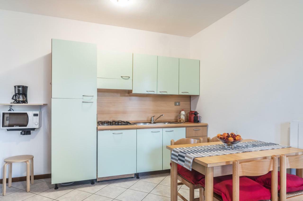 Residence Nuove Terme Сірміоне Екстер'єр фото