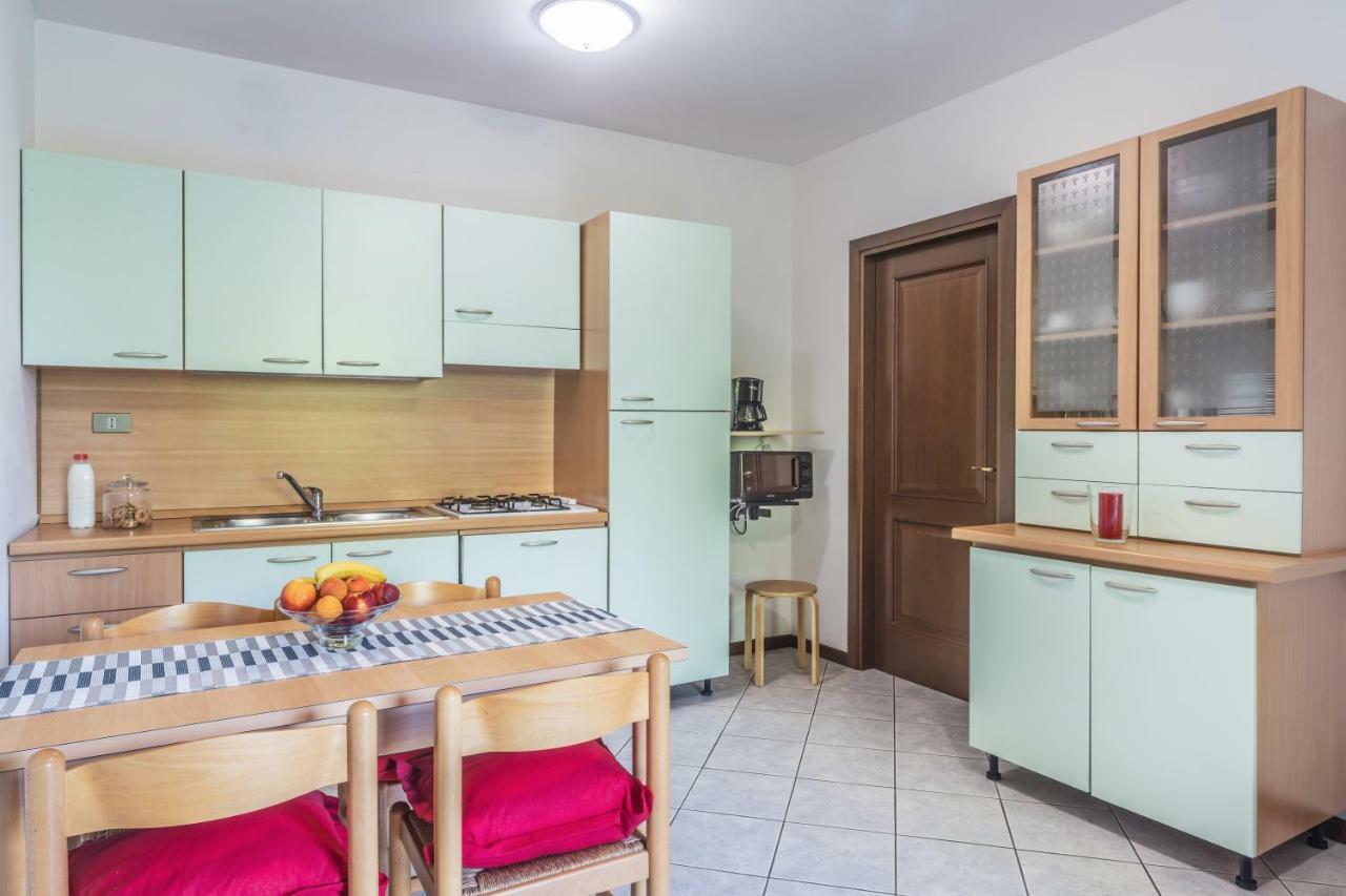 Residence Nuove Terme Сірміоне Екстер'єр фото