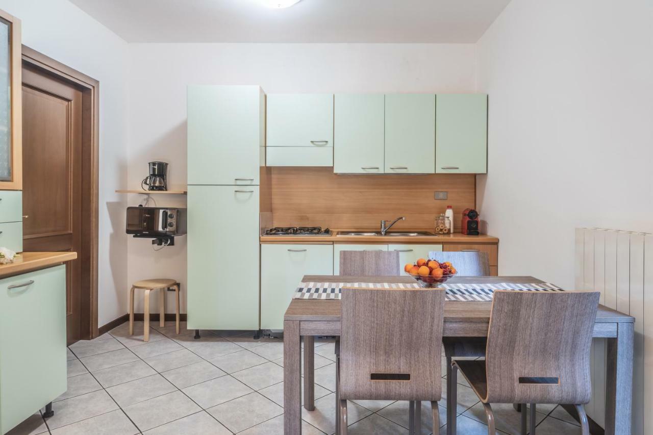Residence Nuove Terme Сірміоне Екстер'єр фото