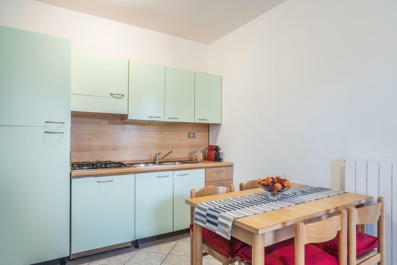 Residence Nuove Terme Сірміоне Екстер'єр фото