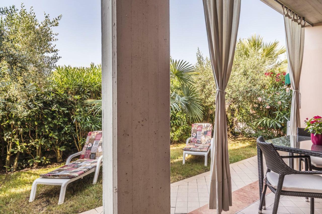 Residence Nuove Terme Сірміоне Екстер'єр фото