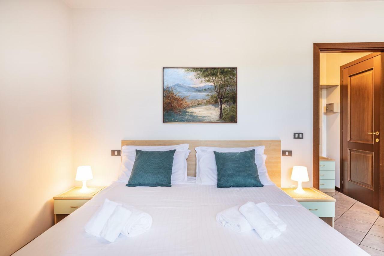 Residence Nuove Terme Сірміоне Екстер'єр фото