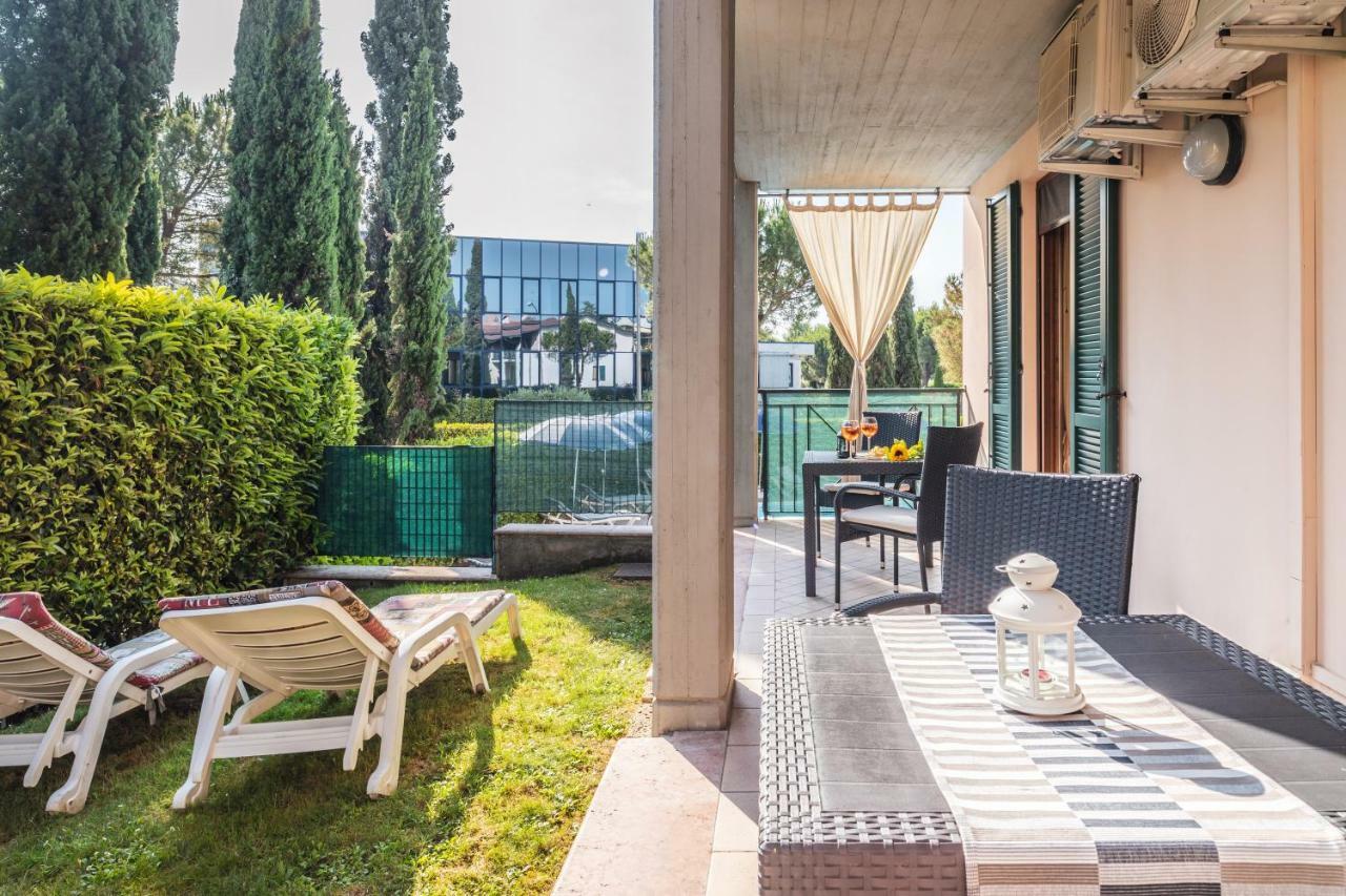 Residence Nuove Terme Сірміоне Екстер'єр фото