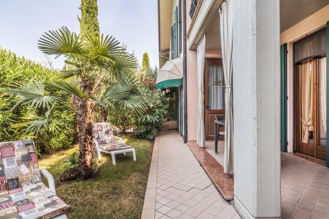 Residence Nuove Terme Сірміоне Екстер'єр фото