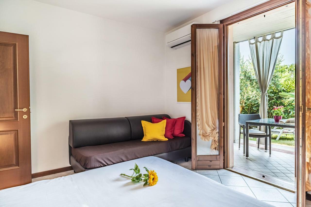 Residence Nuove Terme Сірміоне Екстер'єр фото